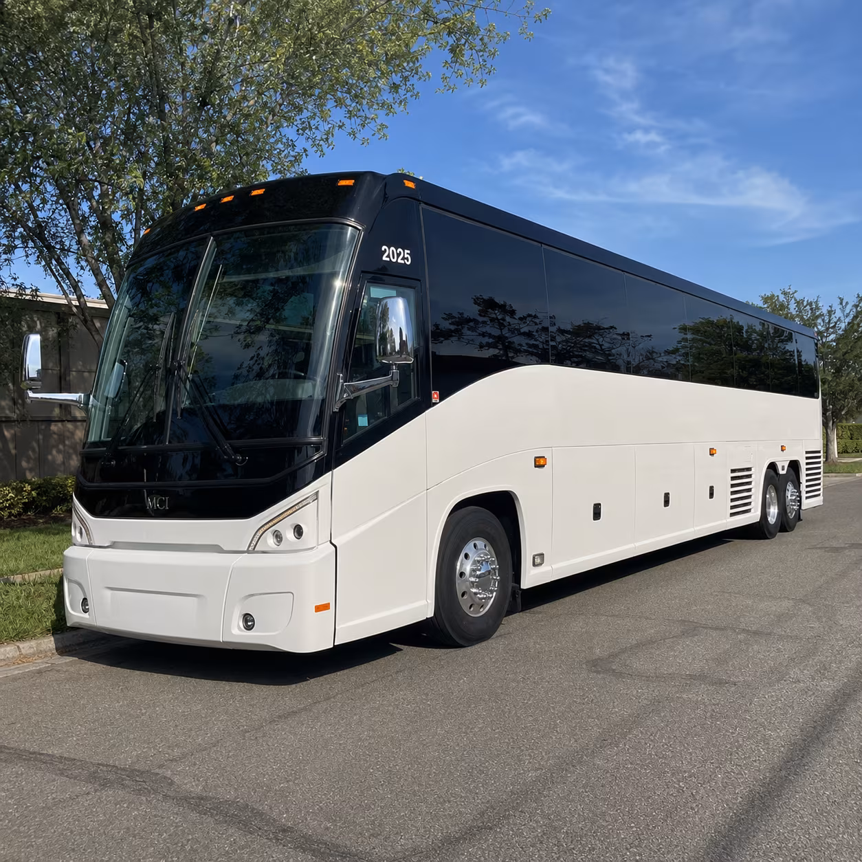 airport shuttle buses to and from boeing field renton municipal airport