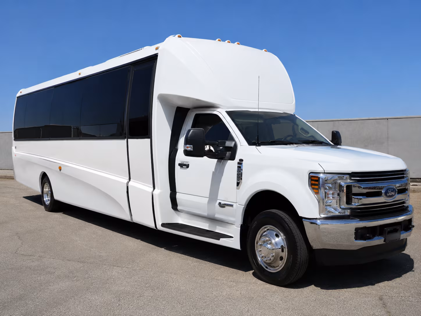 charter buses for museum and nature field trips around renton