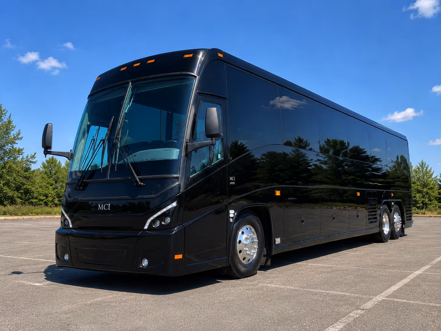 charter buses from renton over snoqualmie pass and into eastern washington