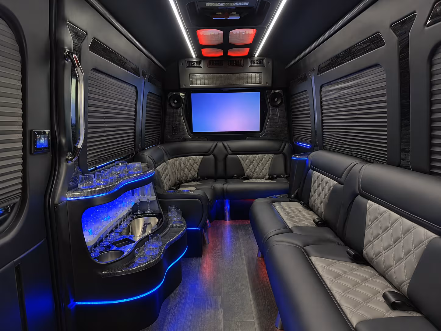 multi day group tours and overnight bus rentals from renton