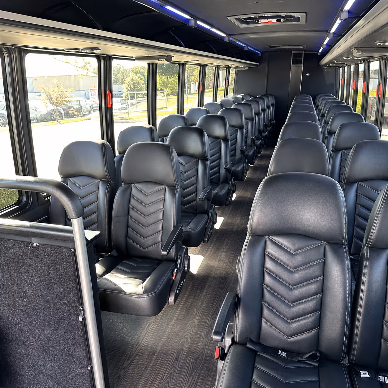 rent a minibus in renton for a stress free prom night