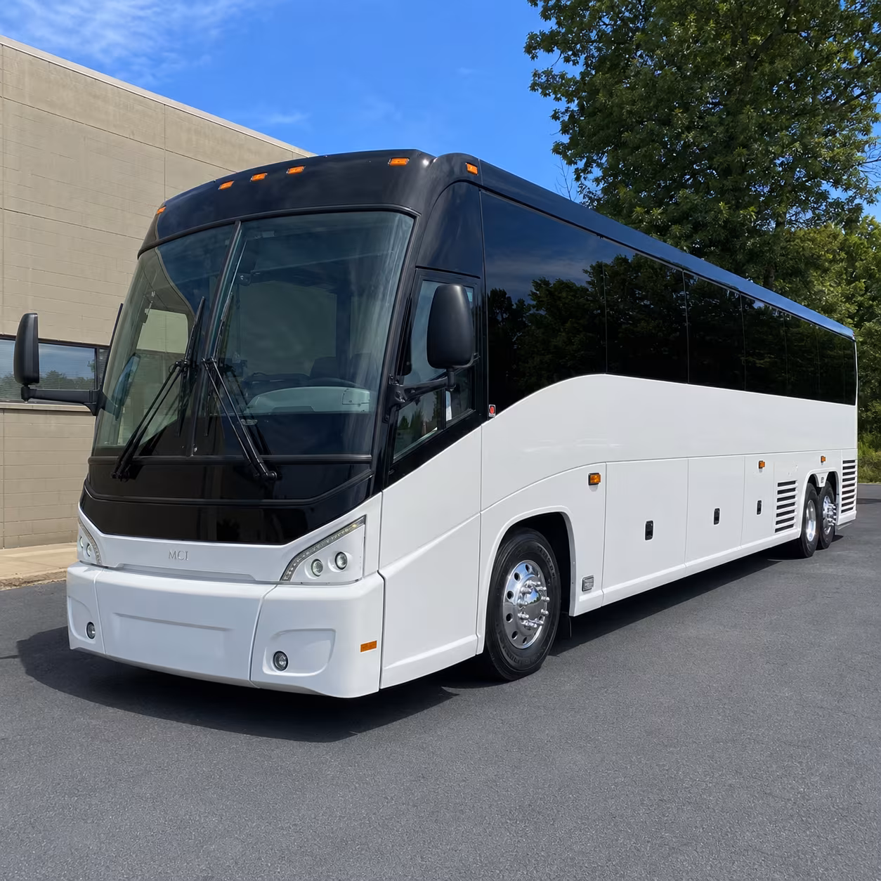 renton charter bus rentals for boeing and aerospace workforce shuttles