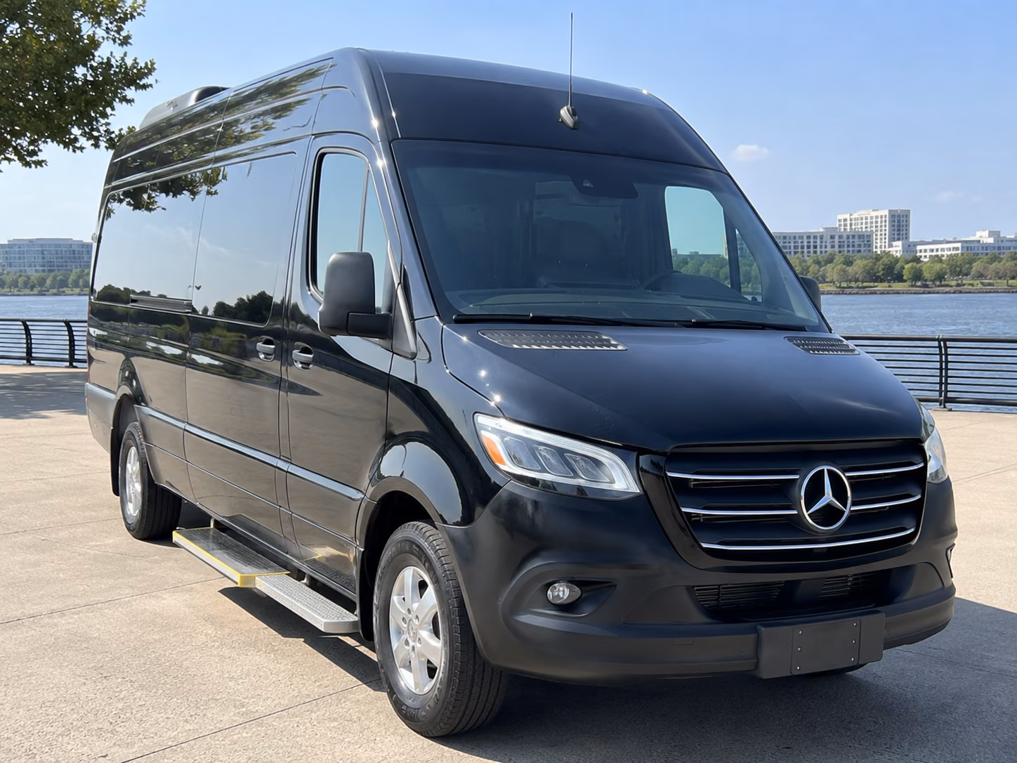 renton sprinter limousine